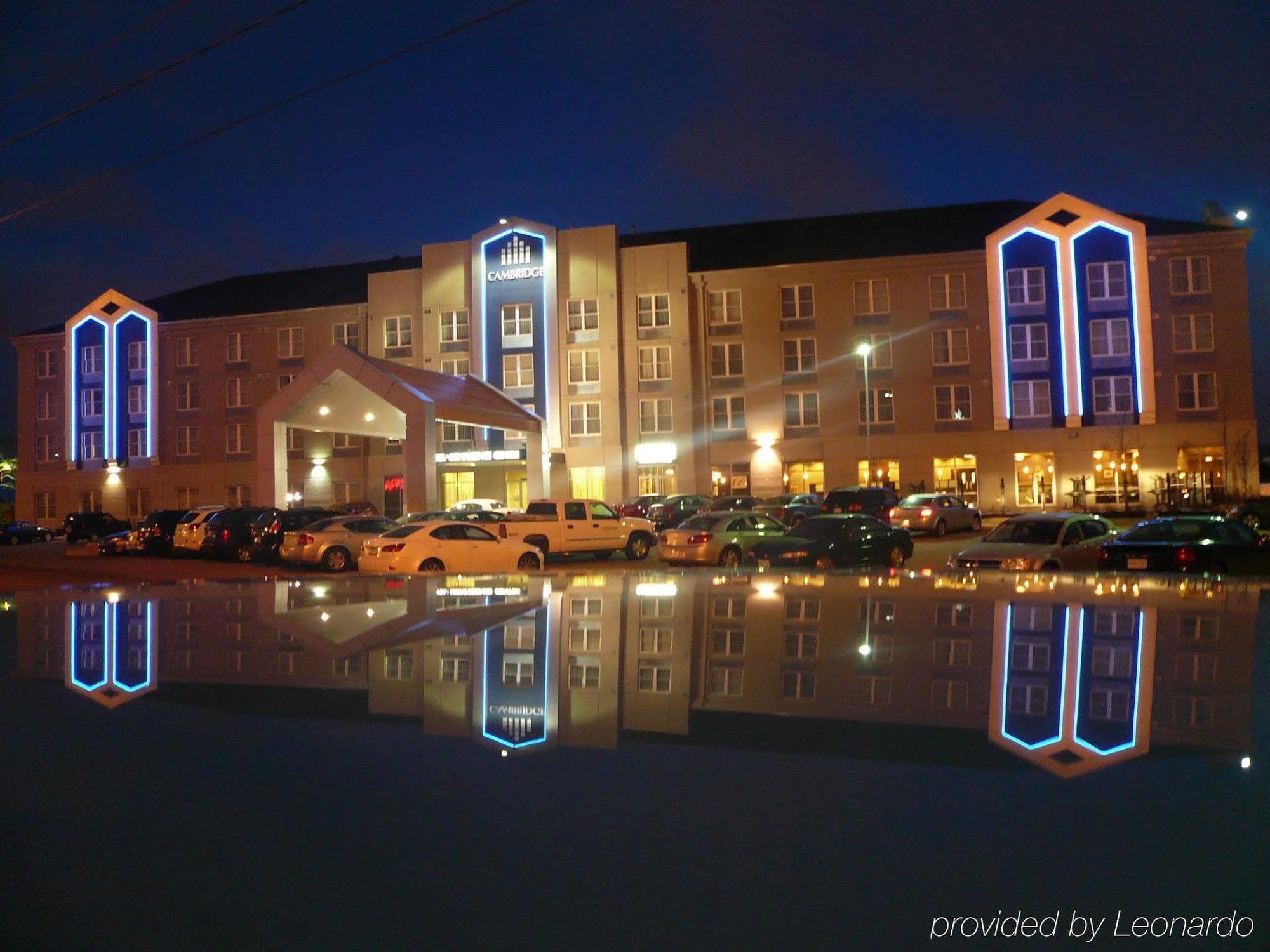 Cambridge Hotel&Conference Centre Exterior foto